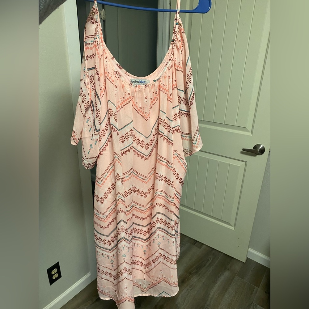 Bailey Blue Cold Shoulder Pink Dress. Size‎ 2X.